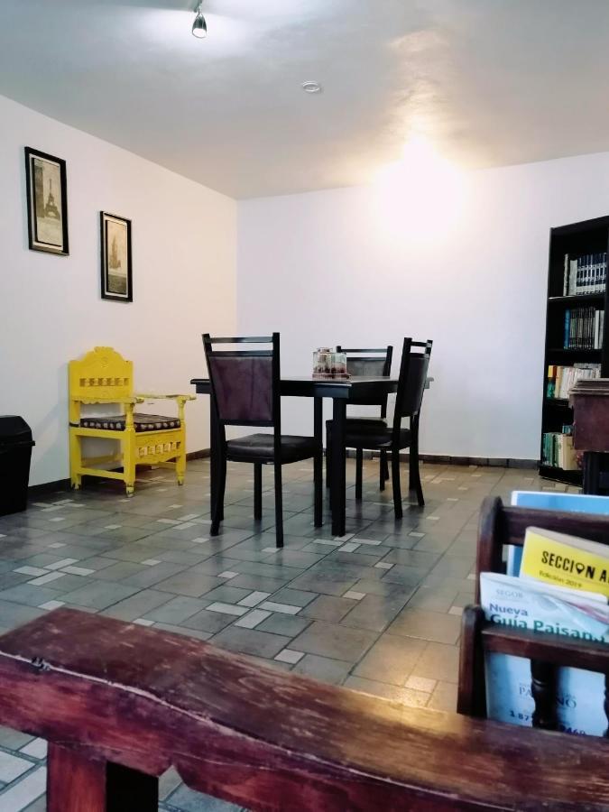 Hostal Maple Querétaro Kültér fotó